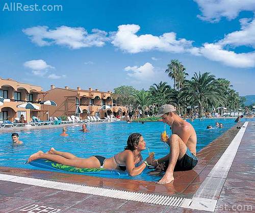 Pine Bay Beach Club 3